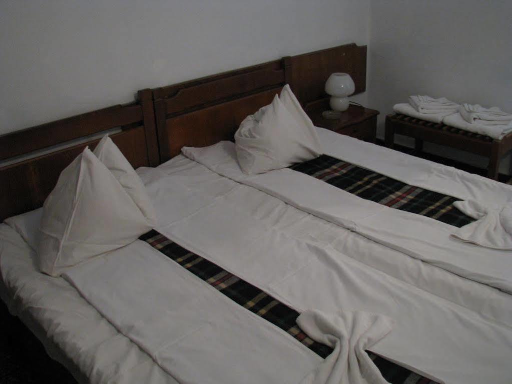 Hotel Venus 데포리노드 외부 사진